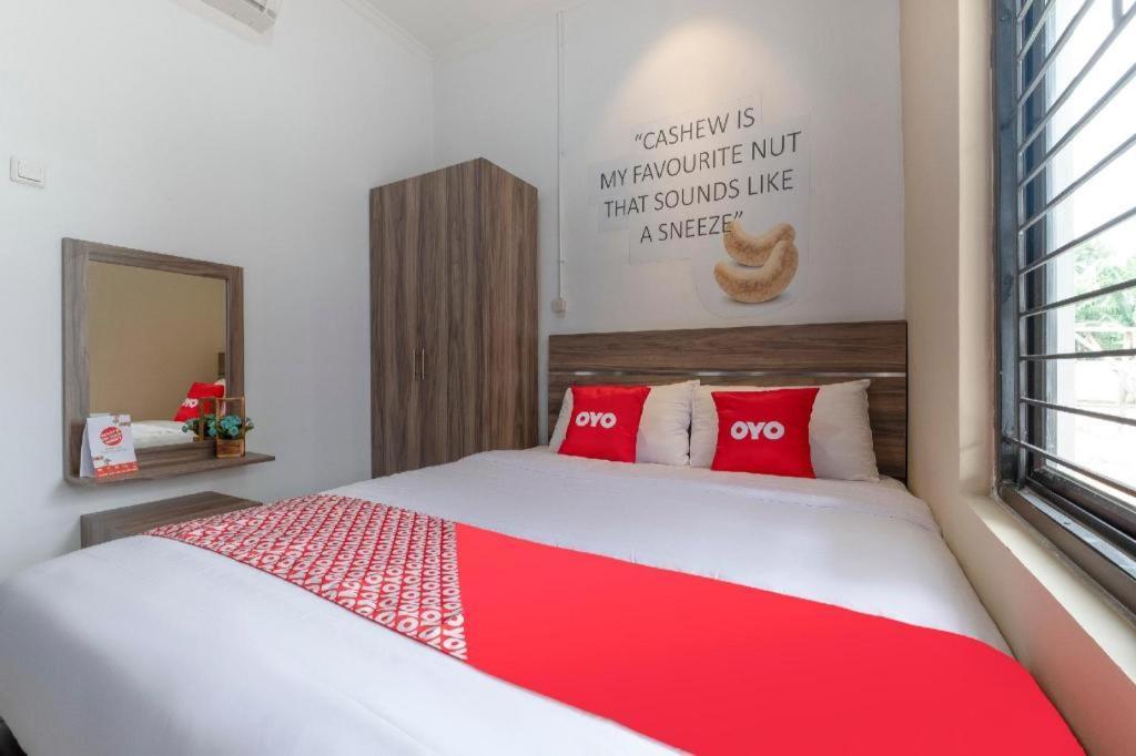 Oyo Life 3246 Walnut Inn G-10 Telukjambe Экстерьер фото